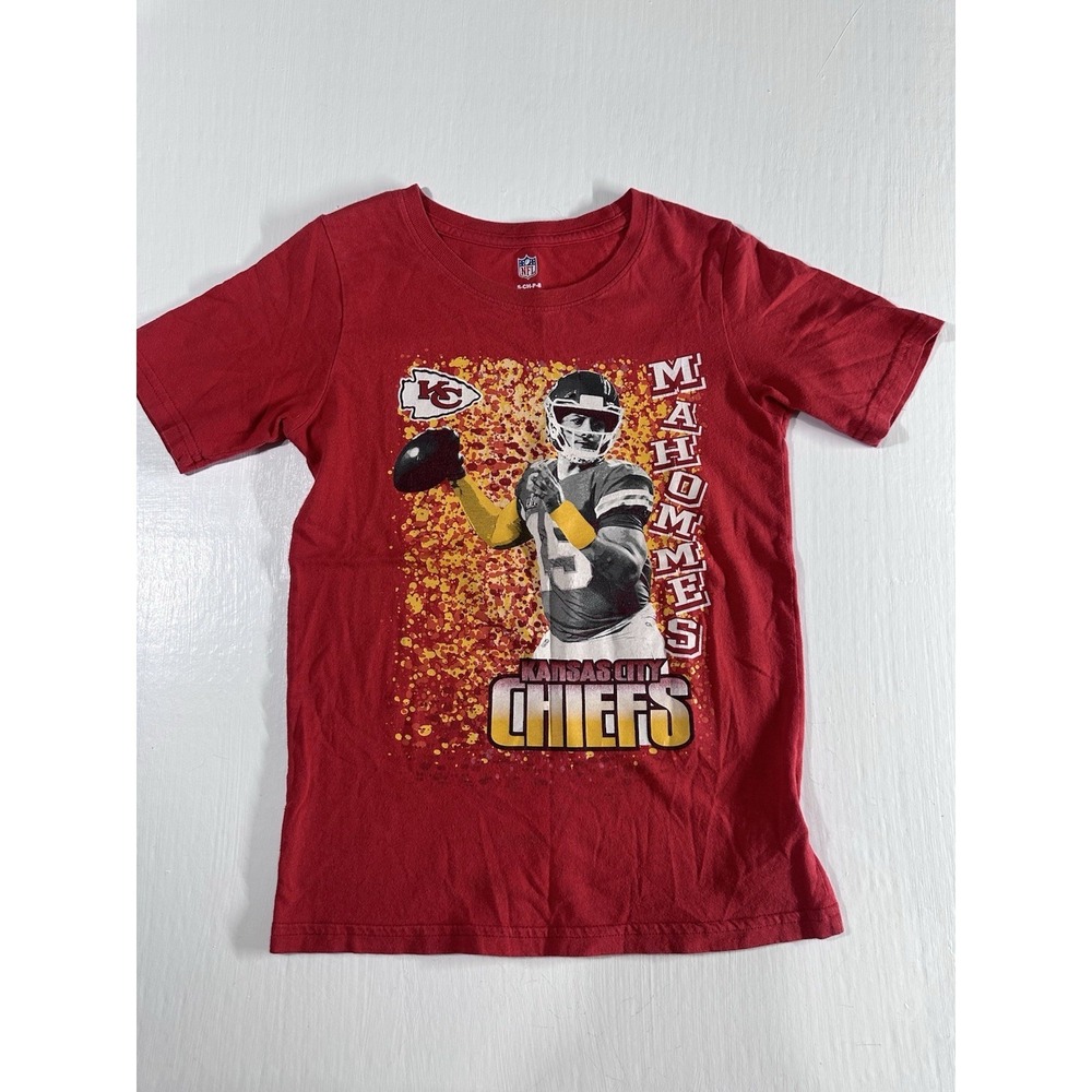Youth Patrick Mahomes Kansas City Chiefs Red Short Sleeve T-Shirt Medium 10-12